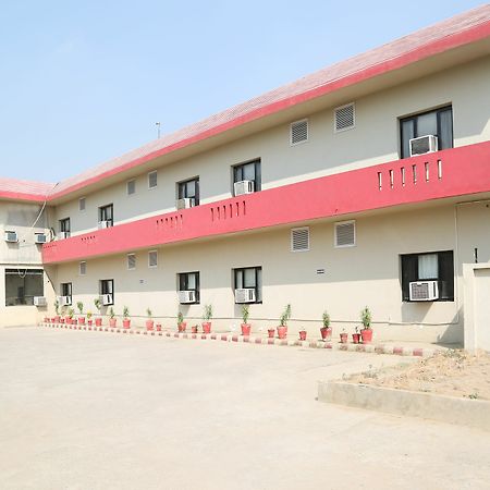 Pacific Inn Suryansh Hotel Gurgaon Ngoại thất bức ảnh